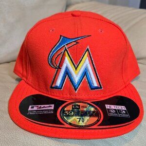 Miami Marlins Hat Cap Fitted Mens 7 5/8 Orange Blue MLB New Era Baseball